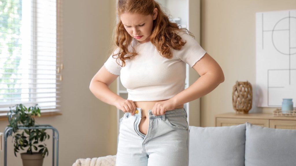 ウエストを気にしている女性